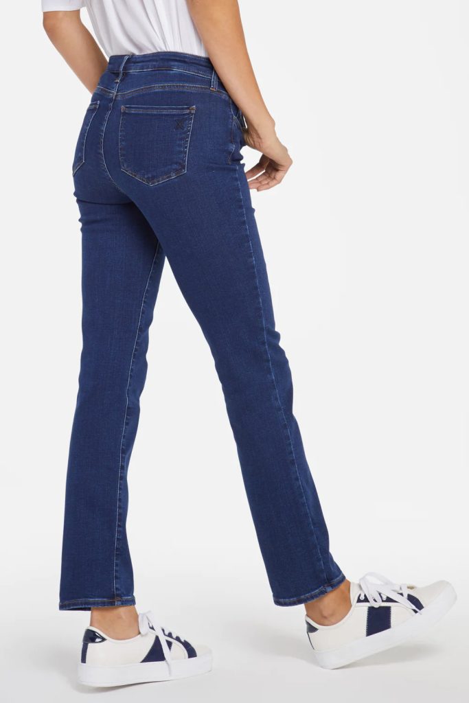 Womens petite jeans, choosing the right pair of petite women's jeans can be a detailed process