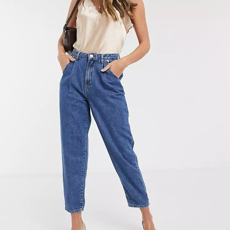 Slouch jeans, when shopping for loose fit jeans, several factors come into play to ensure you find a pair that not only feels comfortable but also complements