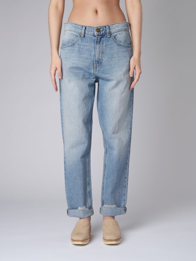 Slouch jeans, when shopping for loose fit jeans, several factors come into play to ensure you find a pair that not only feels comfortable but also complements