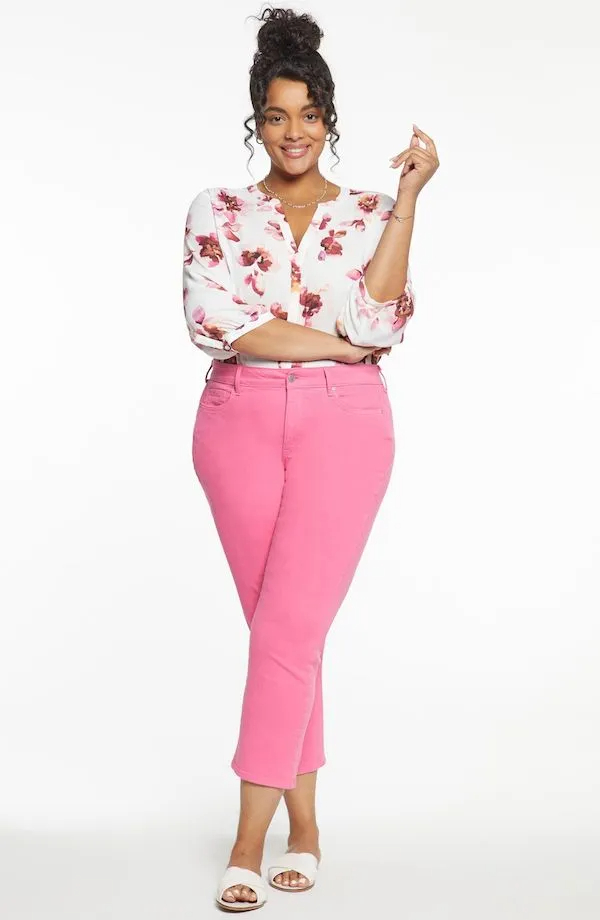 Plus size colored jeans can be a fun and stylish way to express your personality and create versatile outfits.